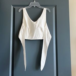 Gianni Bini white crop top